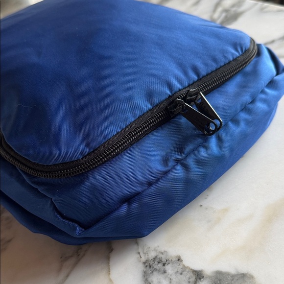 L.L. Bean Traveler Blue Toiletries Travel Case w/ Insert - Picture 3 of 14